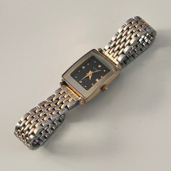 CTNY Silver Gold Black Dial 19mm Women’s Quartz Watch Working New Battery - Picture 8 of 8